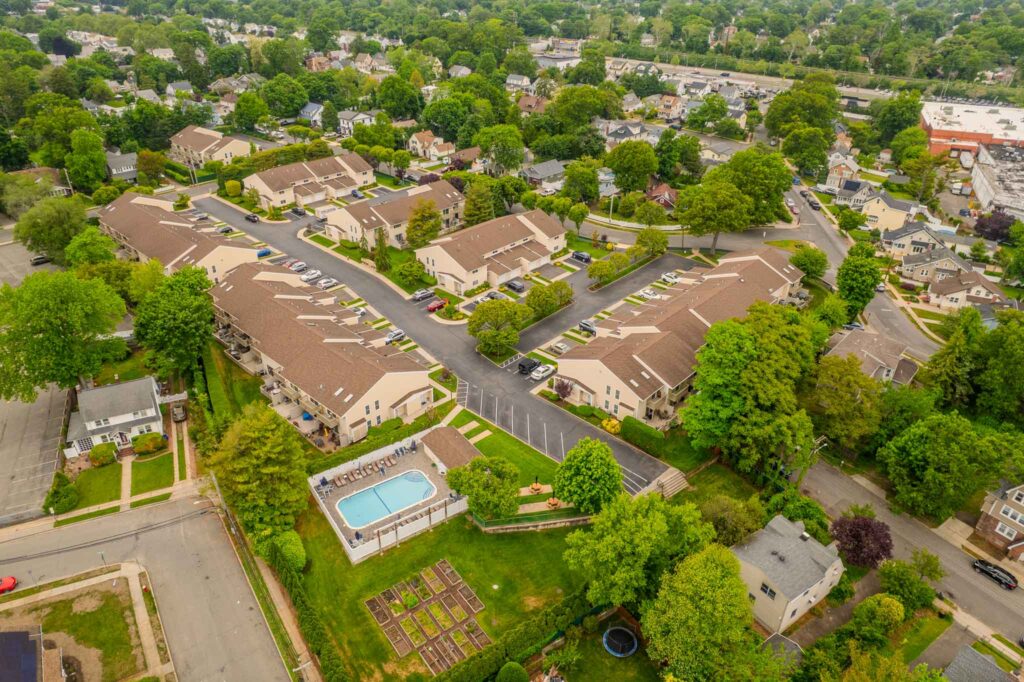 DJI_0214-HDR DJI_0214-HDR